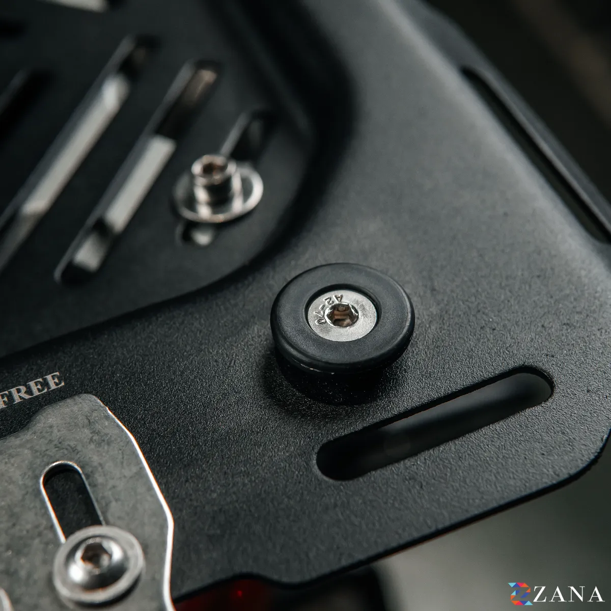 Zana-Universal Top Box Mounting Plate - Image 7